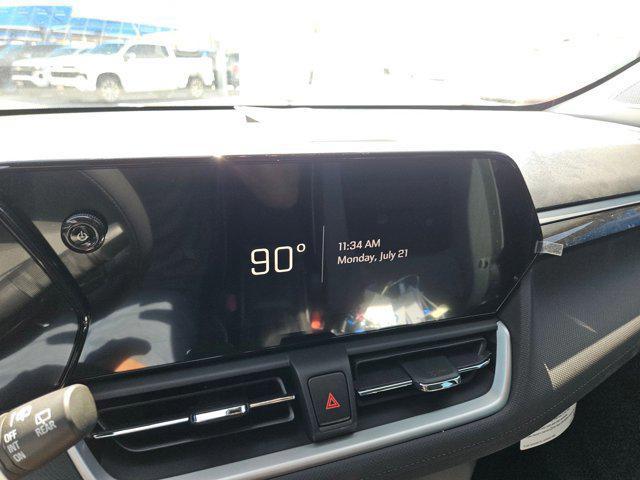 Photo of 2026 Summit White Chevrolet Trailblazer