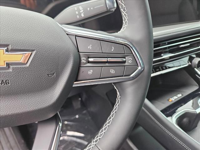 Photo of 2025 Mosaic Black Metallic Chevrolet Traverse