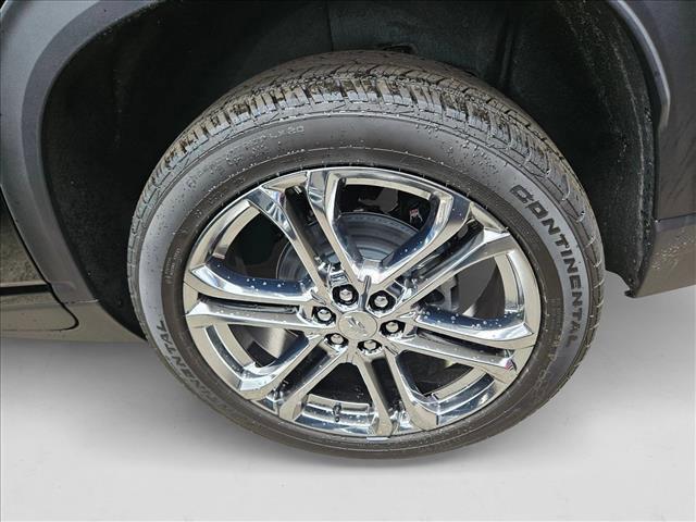 Photo of 2025 Mosaic Black Metallic Chevrolet Traverse