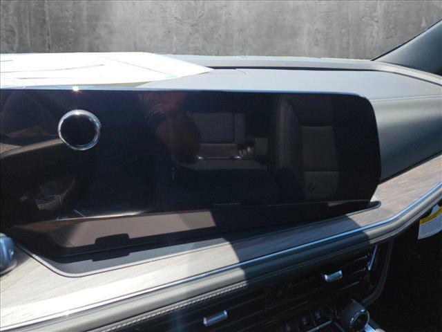 Photo of 2025 Sterling Gray Metallic Chevrolet Suburban