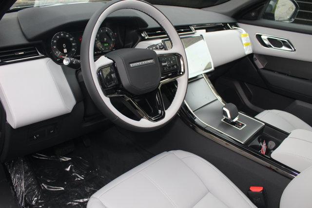 Photo of 2026 Santorini Black Metallic Land Rover Range Rover Velar