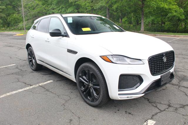 Photo of 2026 Fuji White Jaguar F-PACE