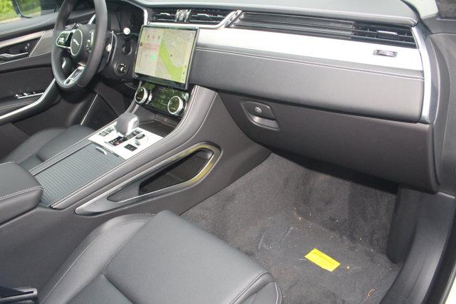 Photo of 2026 Fuji White Jaguar F-PACE