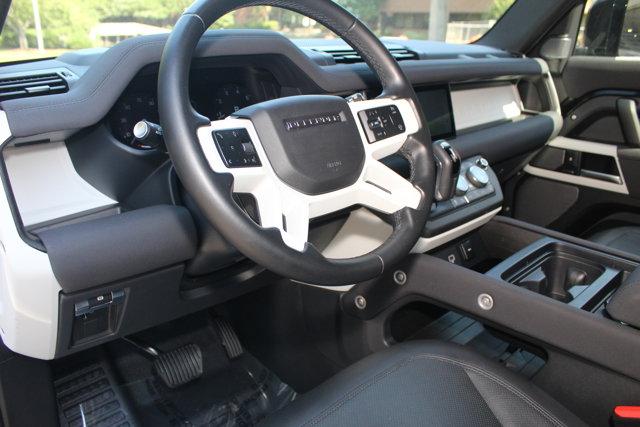 Photo of 2023 Santorini Black Metallic Land Rover Defender
