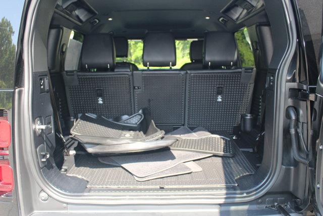 Photo of 2023 Santorini Black Metallic Land Rover Defender