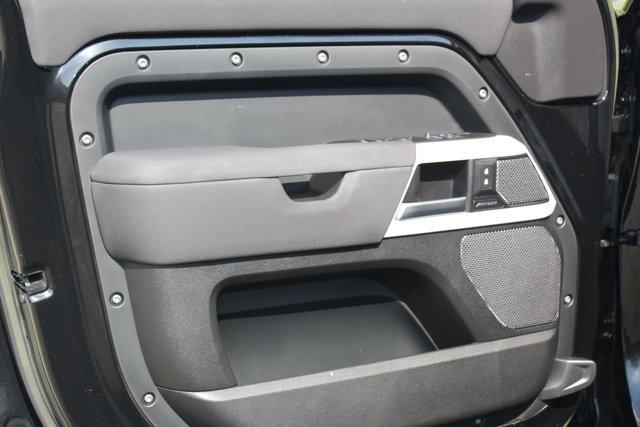 Photo of 2023 Santorini Black Metallic Land Rover Defender