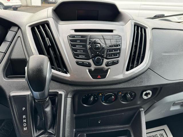 Photo of 2019 Oxford White Ford Transit-350