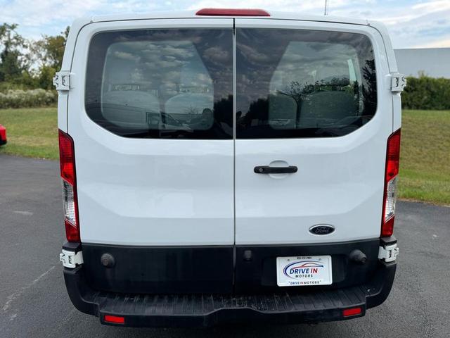 Photo of 2019 Oxford White Ford Transit-350