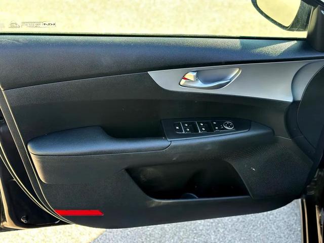 Photo of 2023 Aurora Black Kia Forte