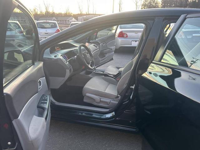 Photo of 2012 Crystal Black Pearl Honda Civic
