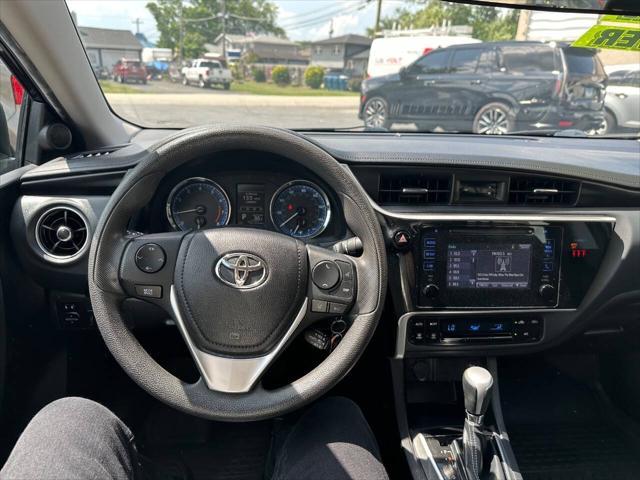 Photo of 2018 Black Sand Pearl Toyota Corolla