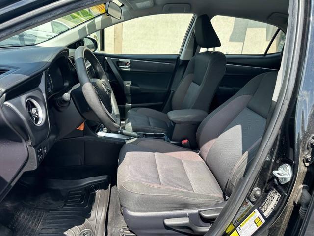 Photo of 2018 Black Sand Pearl Toyota Corolla
