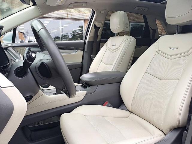 Photo of 2019 Gray Cadillac XT5