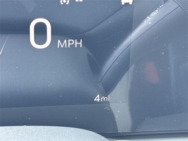 Photo of 2025 Summit White Buick Encore GX