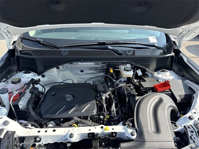 Photo of 2025 Summit White Buick Encore GX