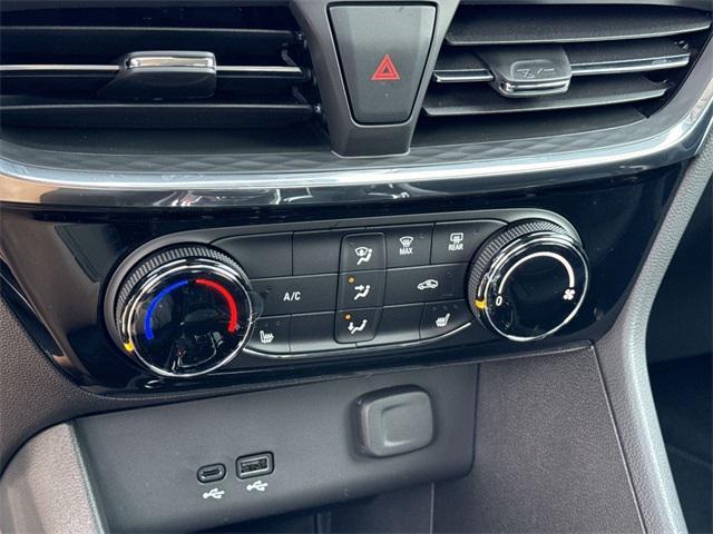 Photo of 2025 Summit White Buick Encore GX
