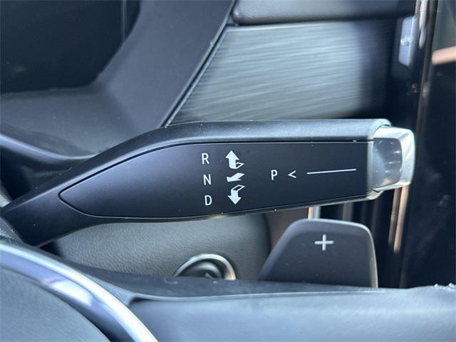 Photo of 2025 Summit White GMC Acadia