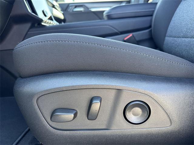 Photo of 2025 Summit White GMC Acadia