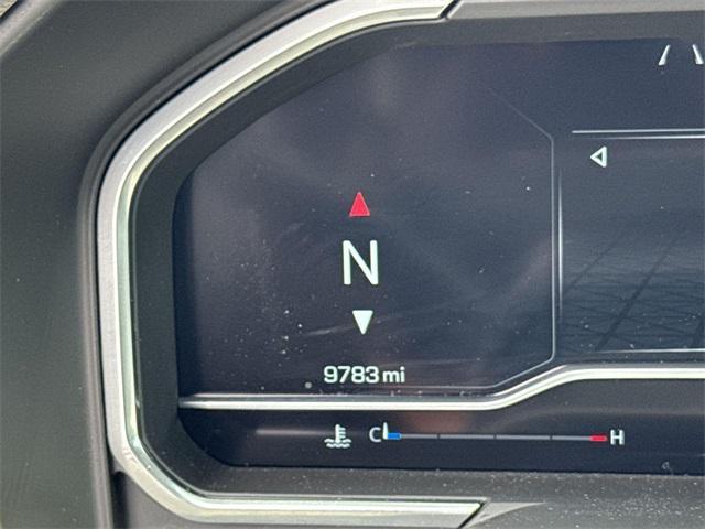 Photo of 2023 Summit White GMC Sierra 1500