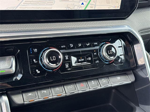 Photo of 2023 Summit White GMC Sierra 1500