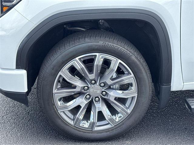 Photo of 2023 Summit White GMC Sierra 1500