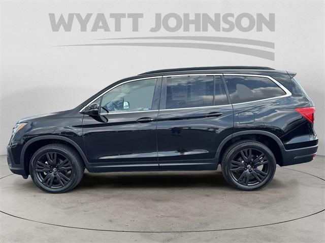 Photo of 2022 Crystal Black Pearl Honda Pilot