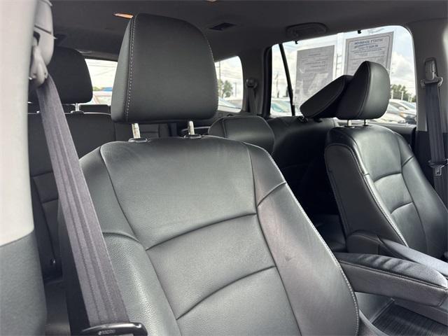Photo of 2022 Crystal Black Pearl Honda Pilot