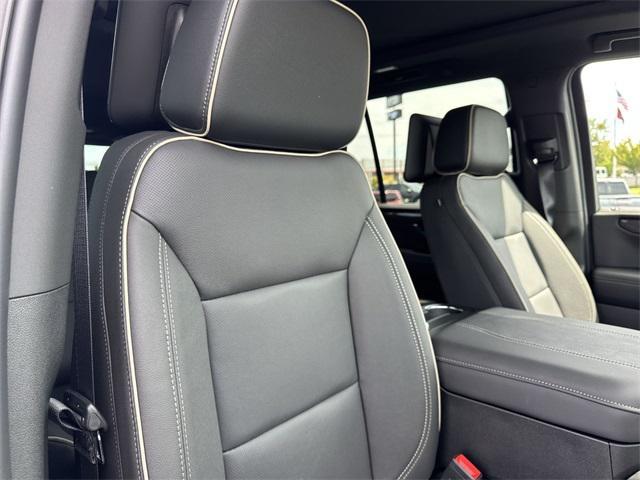 Photo of 2025 Downpour Metallic GMC Yukon