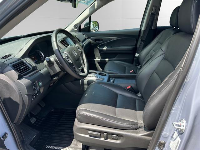 Photo of 2023 Sonic Gray Pearl Honda Ridgeline