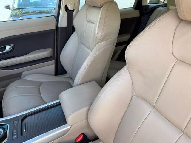 Photo of 2017  Land Rover Range Rover Evoque