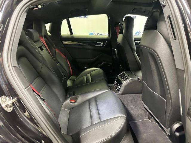 Photo of 2021 Black Porsche Panamera