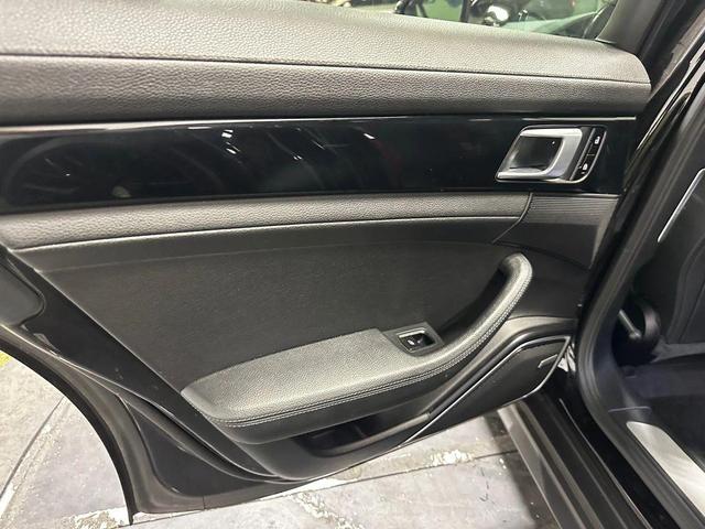 Photo of 2021 Black Porsche Panamera