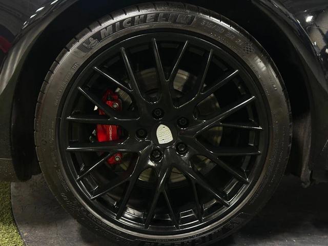 Photo of 2021 Black Porsche Panamera