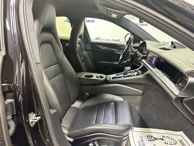 Photo of 2021 Black Porsche Panamera