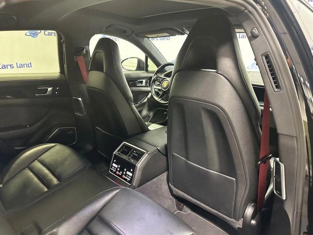 Photo of 2021 Black Porsche Panamera