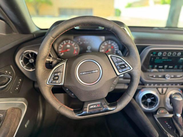 Photo of 2018 Summit White Chevrolet Camaro