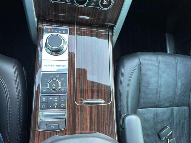 Photo of 2016 Black Land Rover Range Rover