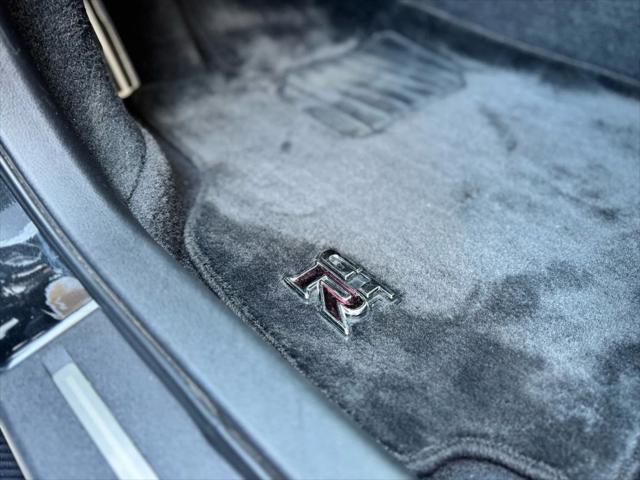 Photo of 2014 Jet Black Pearl Nissan GT-R