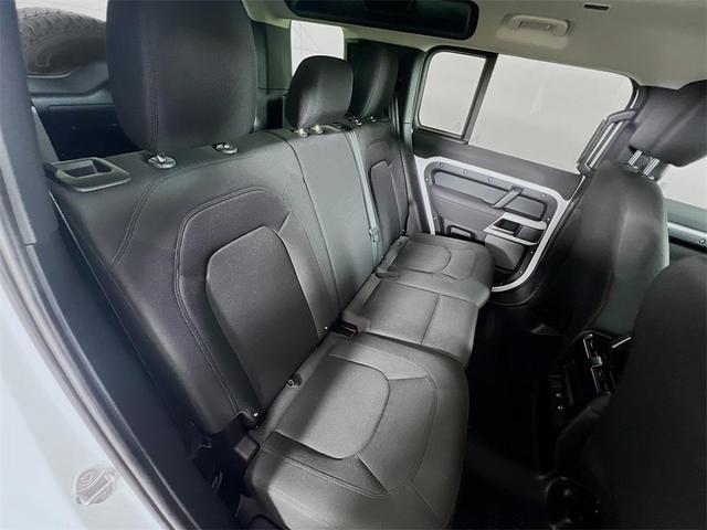 Photo of 2023 Fuji White Land Rover Defender