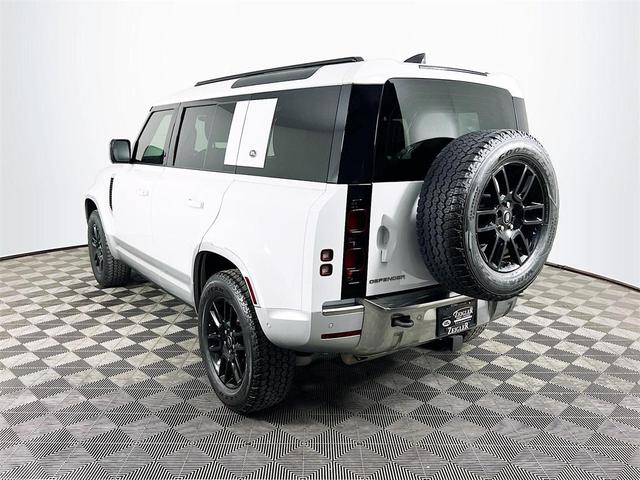 Photo of 2023 Fuji White Land Rover Defender