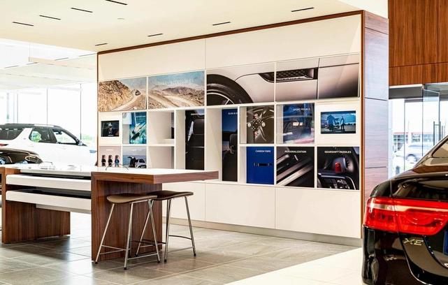 Photo of 2026 Fuji White Land Rover Range Rover Velar