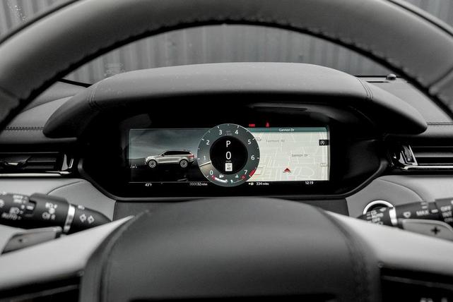 Photo of 2026 Fuji White Land Rover Range Rover Velar