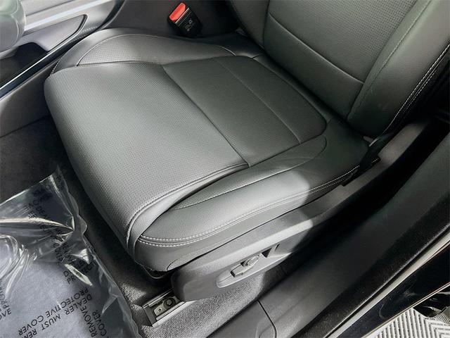 Photo of 2025 Santorini Black Jaguar F-PACE