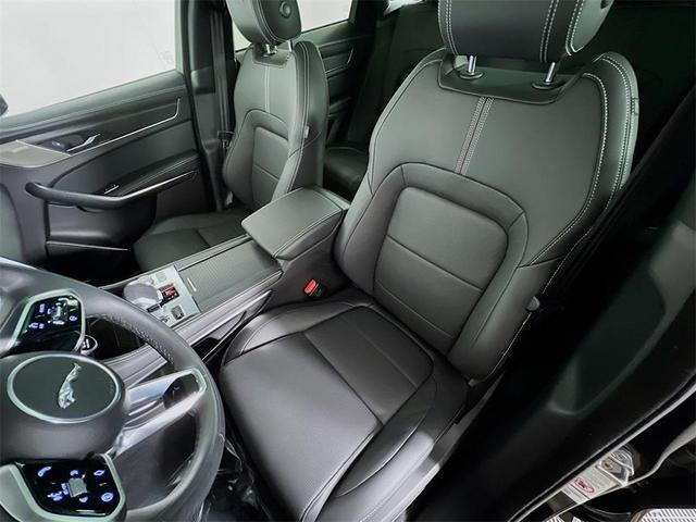 Photo of 2025 Santorini Black Jaguar F-PACE
