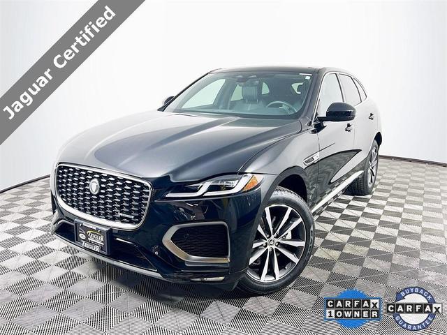 Photo of 2025 Santorini Black Jaguar F-PACE
