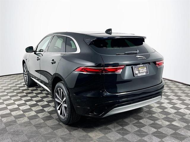 Photo of 2025 Santorini Black Jaguar F-PACE