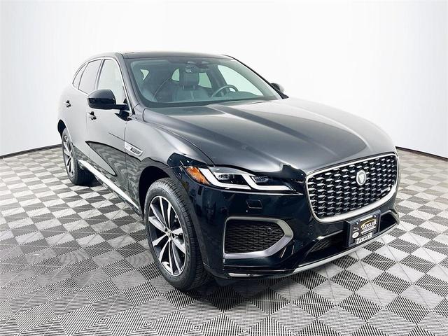 Photo of 2025 Santorini Black Jaguar F-PACE