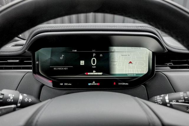 Photo of 2025 Ostuni Pearl White Land Rover Range Rover Sport