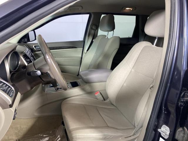 Photo of 2012 Maximum Steel Metallic Jeep Grand Cherokee