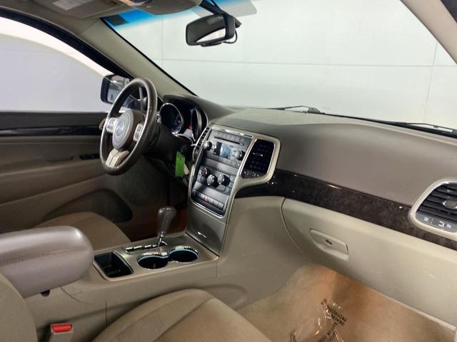 Photo of 2012 Maximum Steel Metallic Jeep Grand Cherokee